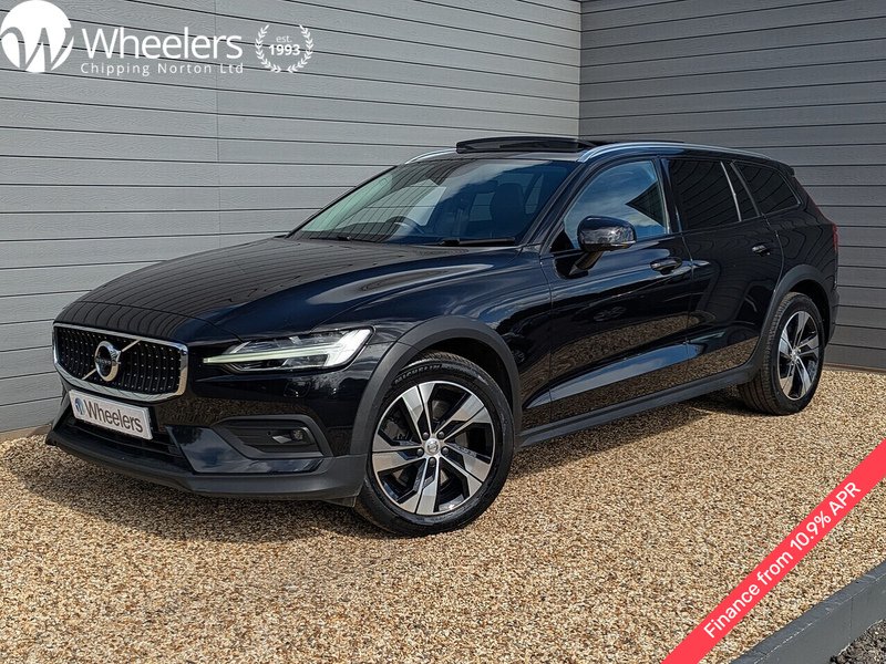 Used Volvo V60 2020 for sale - 76740814: Photo 1