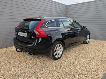 Used Volvo V60 2014 for sale - 75897266: Photo
