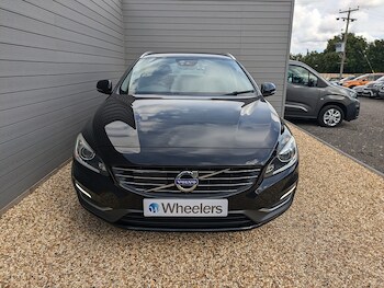 Used Volvo V60 2014 for sale - 75897266: Photo