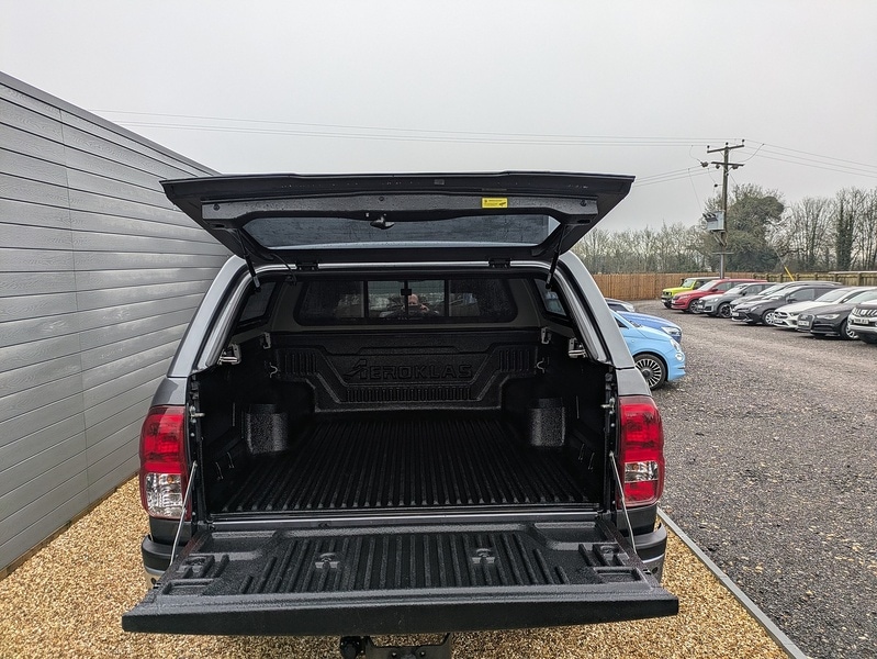 Used Toyota Hilux 2018 for sale - 77283736: Photo 13