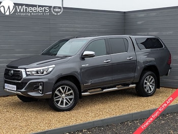 Used Toyota Hilux 2018 for sale - 77283736: Photo