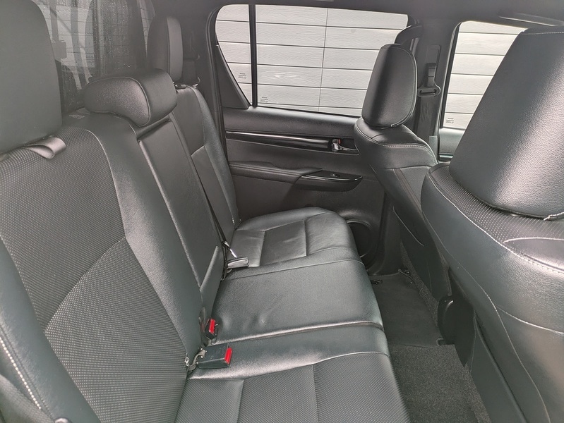 Used Toyota Hilux 2018 for sale - 77283736: Photo 34
