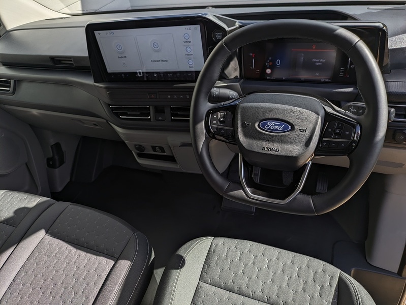 Used Ford Transit Custom 2024 for sale - 76065052: Photo 2