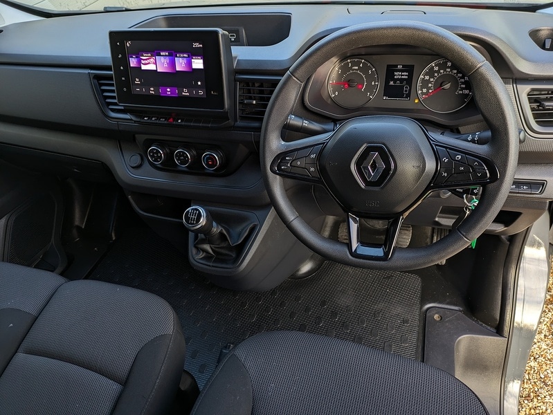 Used Renault Trafic 2022 for sale - 76618289: Photo 2