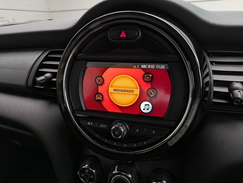 Used MINI Hatch 2019 for sale - 77677088: Photo 24