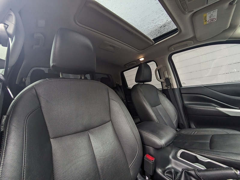 Used Nissan Navara 2018 for sale - 76470705: Photo 10