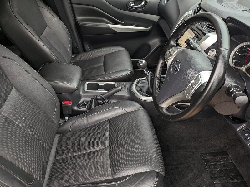 Used Nissan Navara 2018 for sale - 76470705: Photo 11