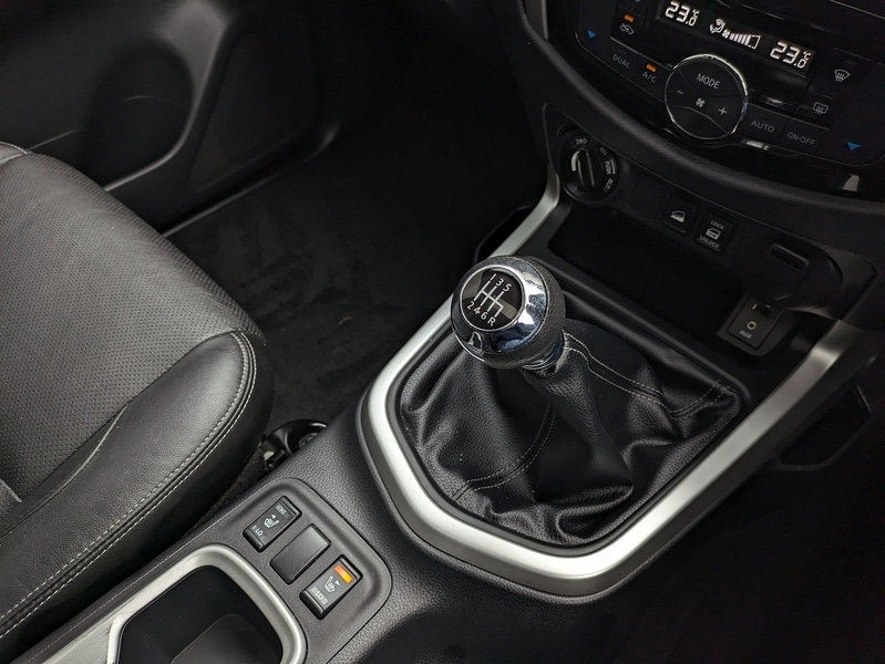 Used Nissan Navara 2018 for sale - 76470705: Photo 13