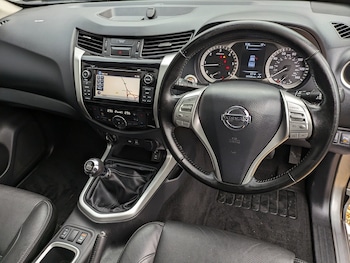 Used Nissan Navara 2018 for sale - 76470705: Photo