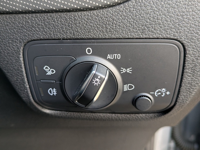 Used Audi Q2 2017 for sale - 76906036: Photo 14