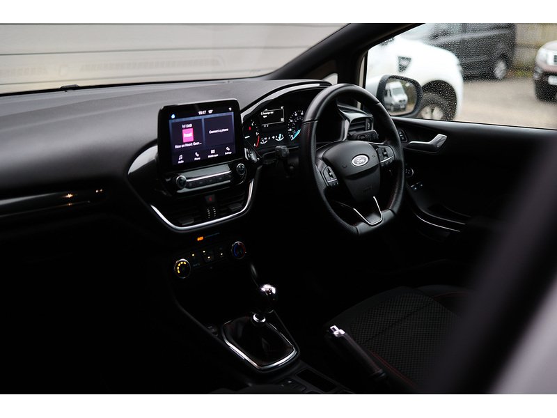 Used Ford Fiesta Van 2020 for sale - 77990097: Photo 2