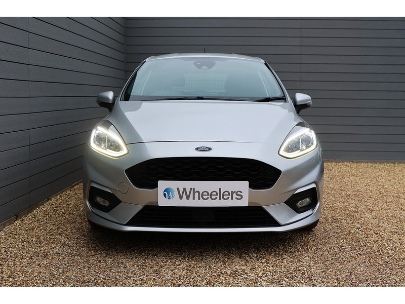 Used Ford Fiesta Van 2020 for sale - 77990097: Photo 6