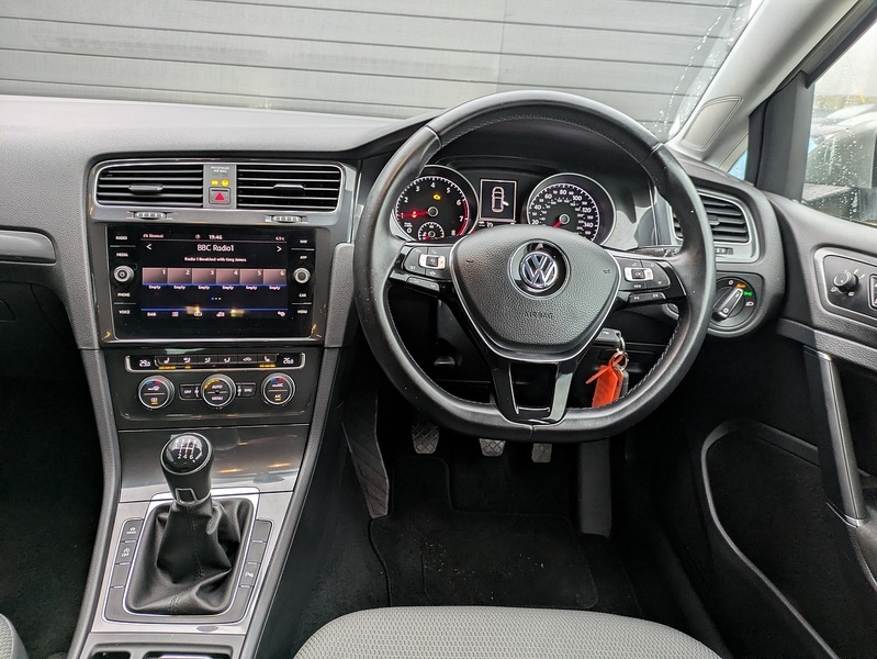 Used Volkswagen Golf 2020 for sale - 77200958: Photo 2