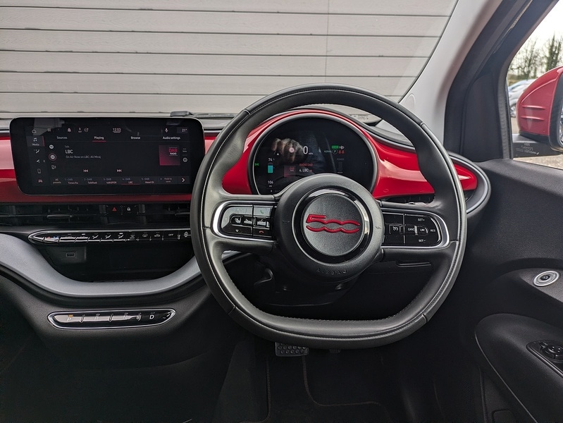 Used Fiat 500e C 2022 for sale - 77399901: Photo 2