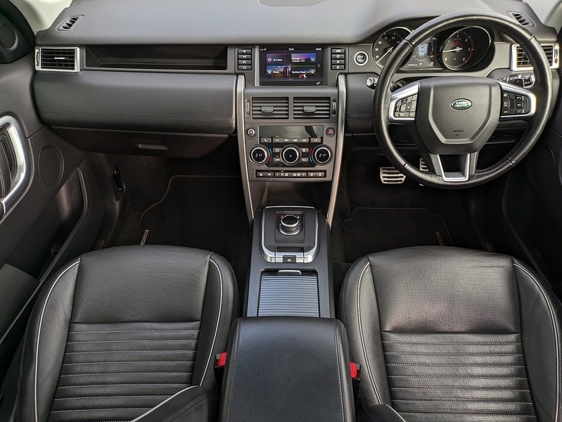 Used Land Rover Discovery Sport 2018 for sale - 76430520: Photo 2