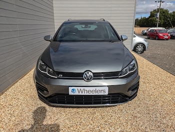 Used Volkswagen Golf 2017 for sale - 75586014: Photo