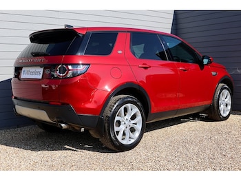 Used Land Rover Discovery Sport 2016 for sale - 77947054: Photo