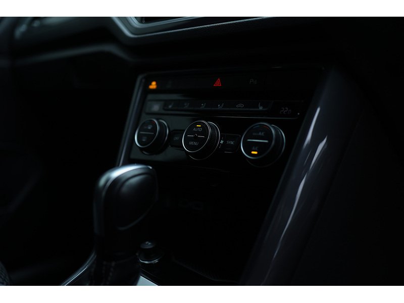 Used Volkswagen T-Roc 2019 for sale - 77846429: Photo 20