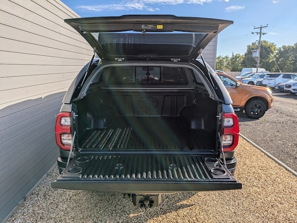 Used Toyota Hilux 2021 for sale - 76114916: Photo 8