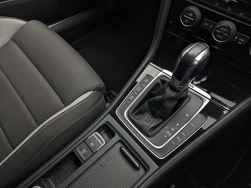 Used Volkswagen Golf 2015 for sale - 76651044: Photo 12