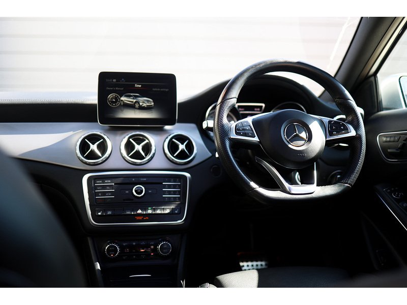 Used Mercedes-Benz GLA 2017 for sale - 78150639: Photo 2