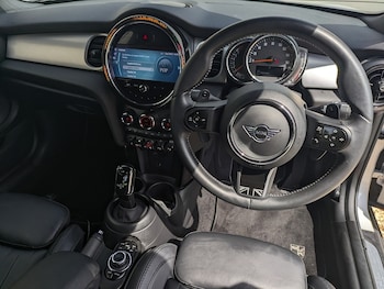 Used MINI Convertible 2022 for sale - 75574094: Photo