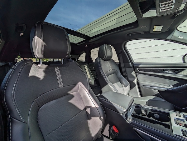 Used Jaguar F-Pace 2022 for sale - 75713593: Photo 10