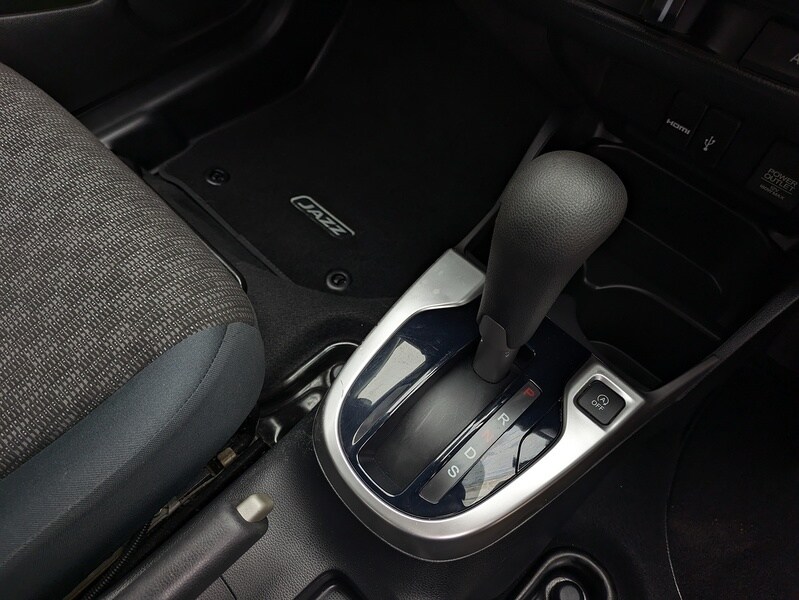 Used Honda Jazz 2016 for sale - 76280552: Photo 12