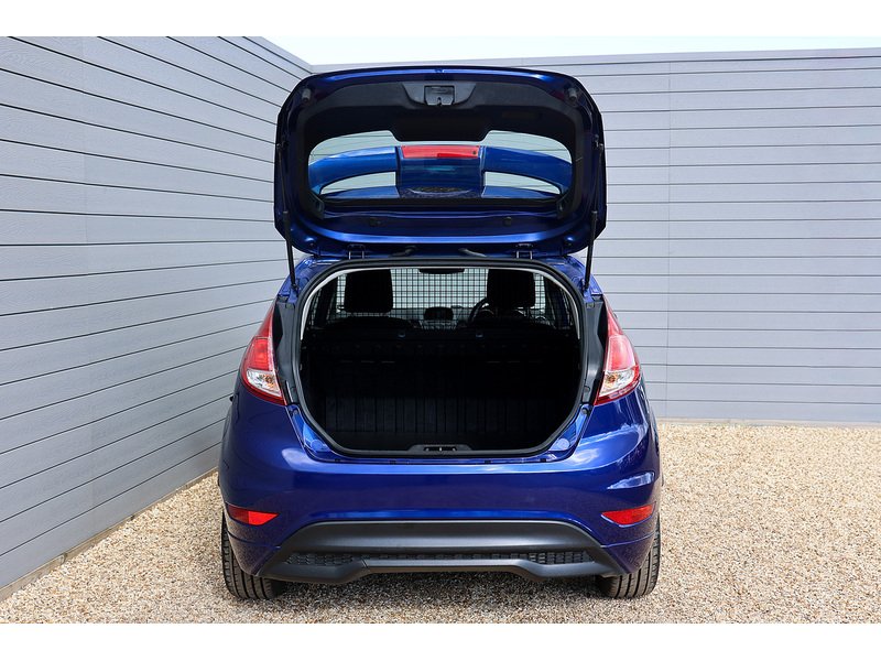 Used Ford Fiesta Van 2017 for sale - 78083622: Photo 12