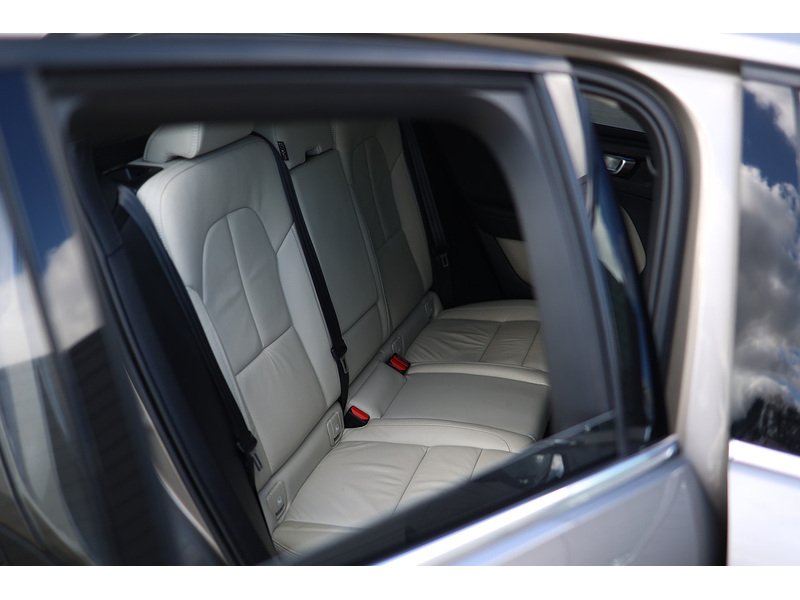 Used Volvo XC40 2022 for sale - 78069439: Photo 36