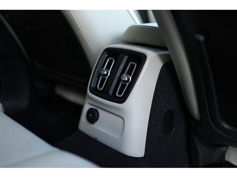 Used Volvo XC40 2022 for sale - 78069439: Photo 37