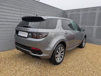 Used Land Rover Discovery Sport 2023 for sale - 76505635: Photo