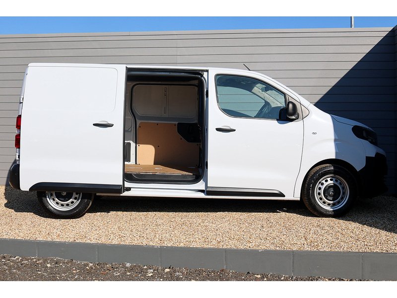 Used Vauxhall Vivaro 2024 for sale - 77947032: Photo 16