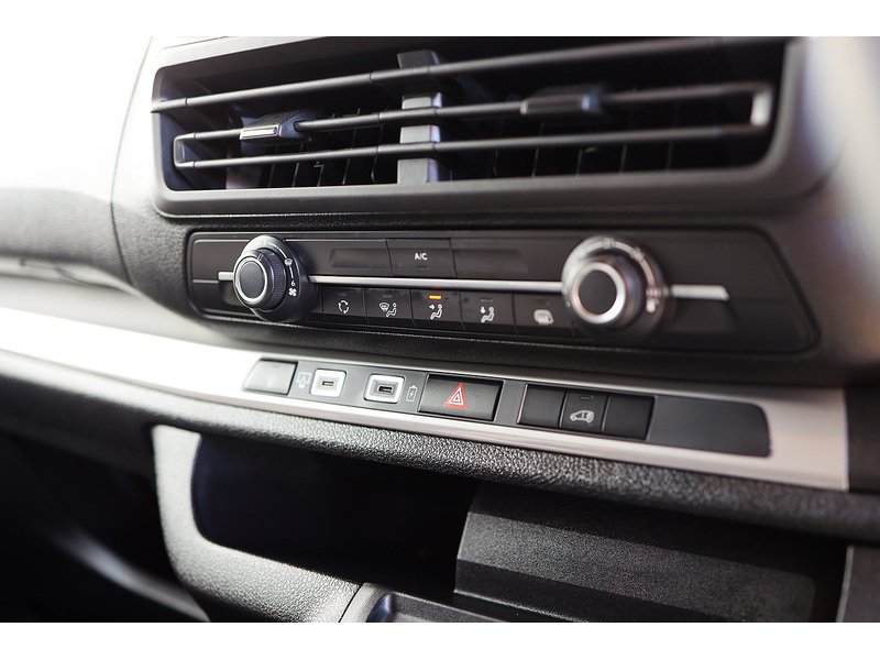 Used Vauxhall Vivaro 2024 for sale - 77947032: Photo 24