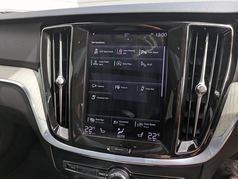 Used Volvo V60 2020 for sale - 77272329: Photo 17