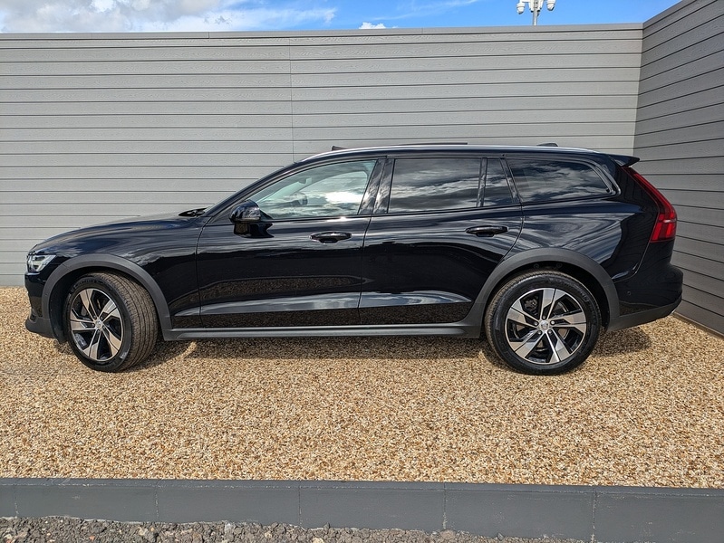 Used Volvo V60 2020 for sale - 77272329: Photo 7