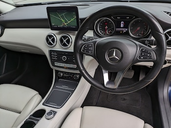 Used Mercedes-Benz A-Class 2017 for sale - 76224110: Photo 2