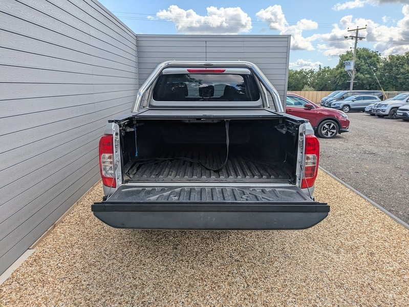 Used Nissan Navara 2017 for sale - 76047030: Photo 8