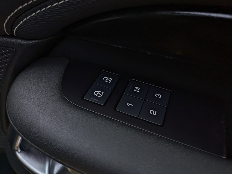 Used Land Rover Discovery 2023 for sale - 76655500: Photo 21