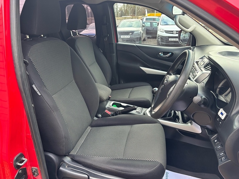 Used Nissan Navara 2017 for sale - 77643288: Photo 12