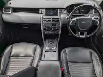 Used Land Rover Discovery Sport 2017 for sale - 75044436: Photo