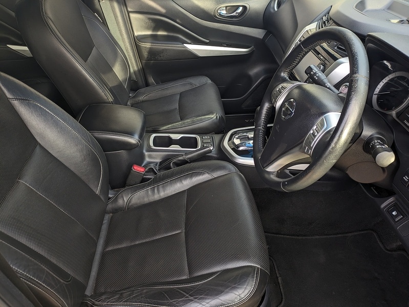 Used Nissan Navara 2017 for sale - 76792972: Photo 2