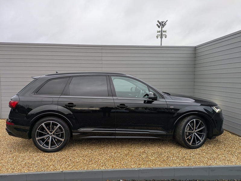 Used Audi Q7 2022 for sale - 77172773: Photo 11