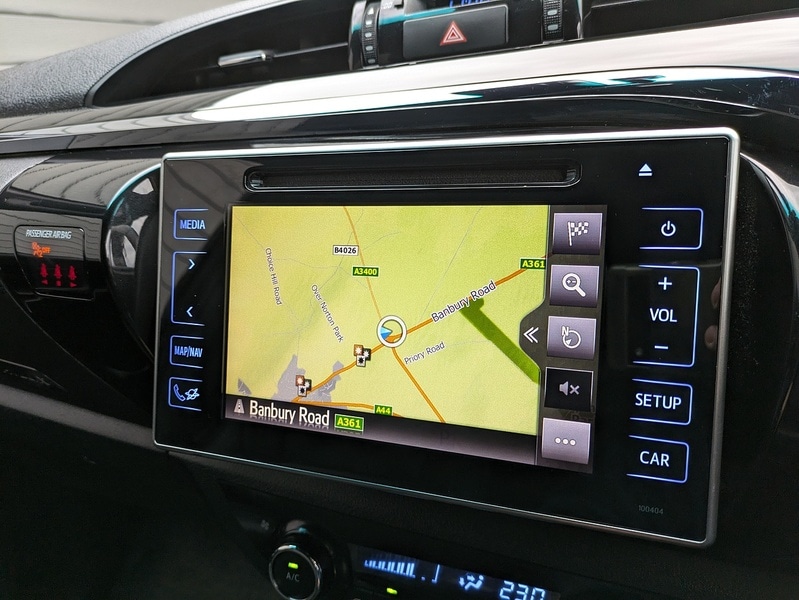 Used Toyota Hilux 2018 for sale - 76477905: Photo 15