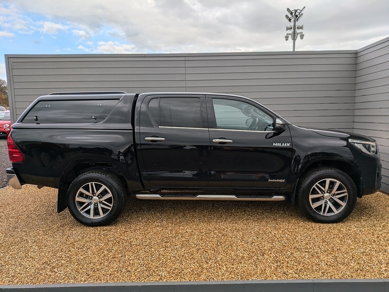 Used Toyota Hilux 2018 for sale - 76477905: Photo 5
