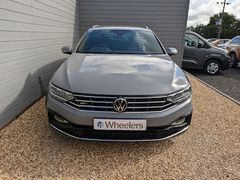 Used Volkswagen Passat 2023 for sale - 75919603: Photo