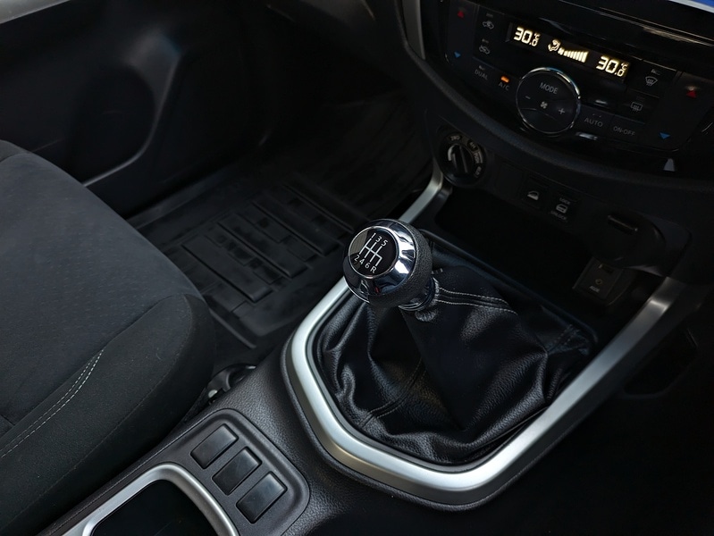 Used Nissan Navara 2018 for sale - 76618286: Photo 12