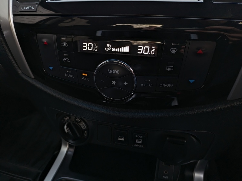 Used Nissan Navara 2018 for sale - 76618286: Photo 13