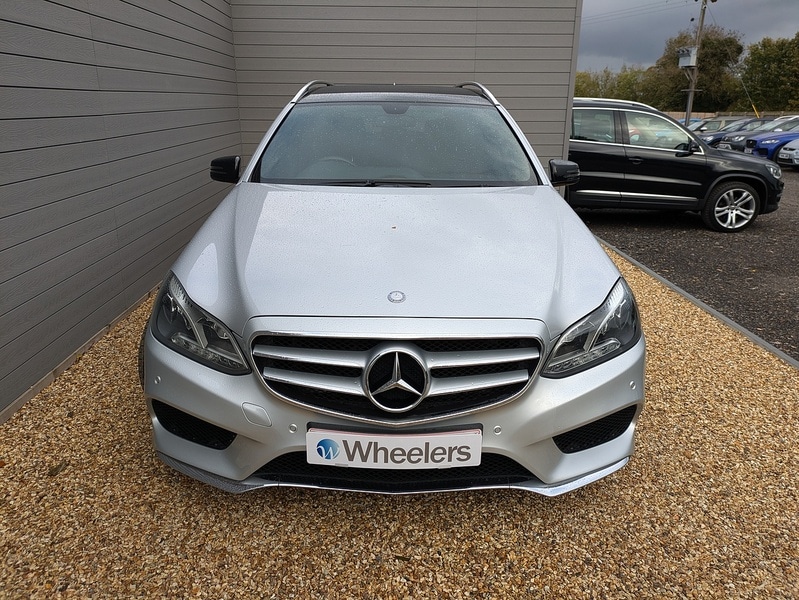 Used Mercedes-Benz E Class 2014 for sale - 76357045: Photo 5