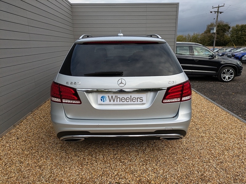 Used Mercedes-Benz E Class 2014 for sale - 76357045: Photo 8